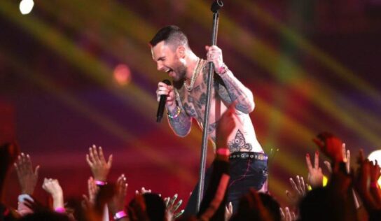 Maroon 5 reprograma conciertos hasta 2021