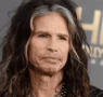 Steven Tyler cancela shows de Aerosmith e ingresa a rehabilitación