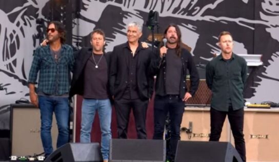 Foo Fighters rinde emotivo concierto en honor a Taylor Hawkins