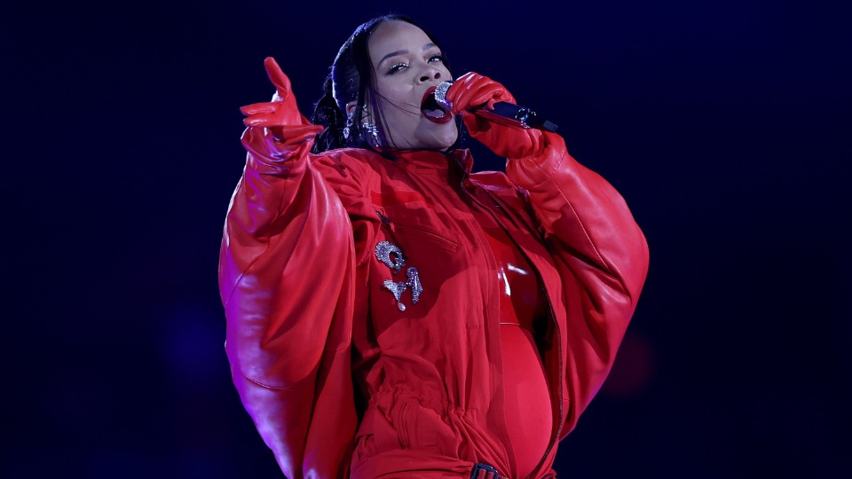 Confirman embarazo de Rihanna tras Medio Tiempo del Super Bowl