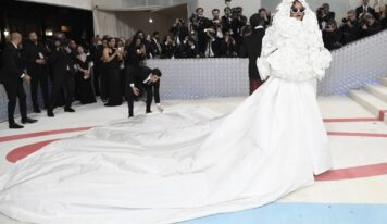 Rihanna cierra la Met Gala con estilo y glamour en honor a Karl Lagerfeld