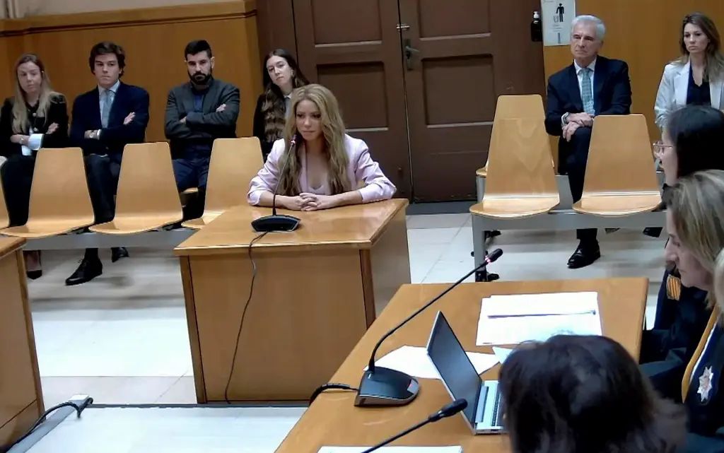 Shakira pacta multa millonaria y admite fraude fiscal para evitar la cárcel en España