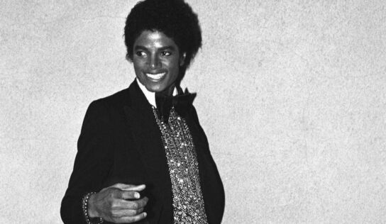 Documentos sobre juicio contra Epstein podrían limpiar la figura de Michael Jackson
