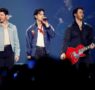 Fans arremeten contra Jonas Brothers tras cancelación de concierto en México