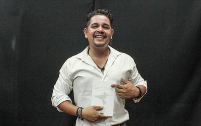 Raúl Ángeles Flores escribe “Mundos fantásticos”