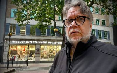 Guillermo del Toro solicita salvar Revue, histórica sala de cine de Toronto
